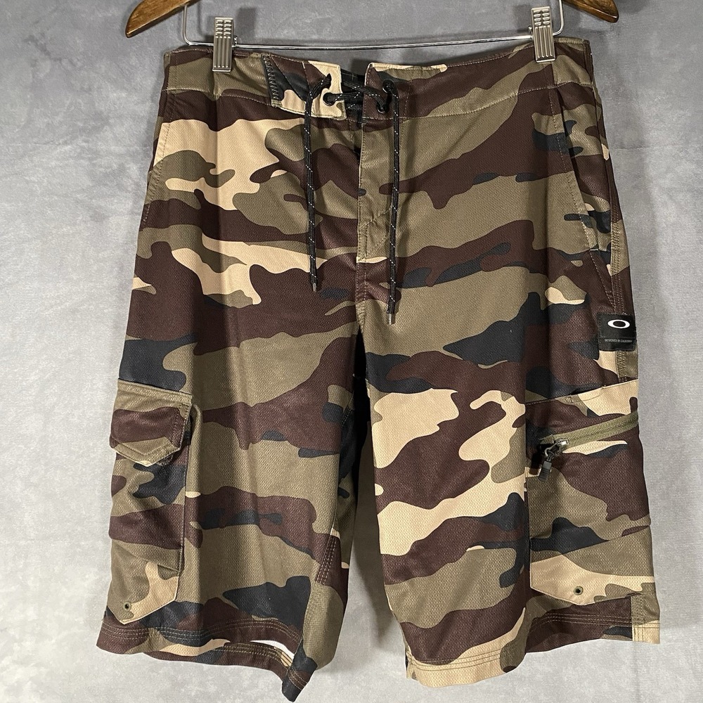 Oakley Board Shorts Mens 30 Green Camo Swim Trunks Drawstring Quick Dry Surf